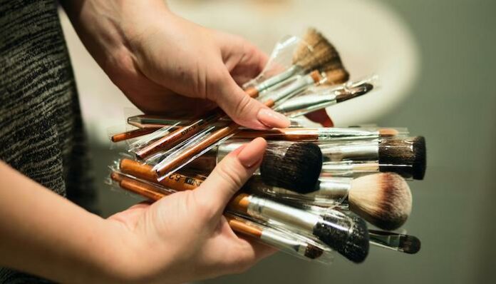 makeup-brushes